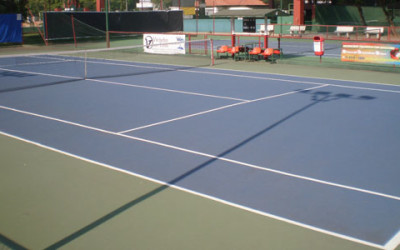 Conserto da Quadra de Tenis